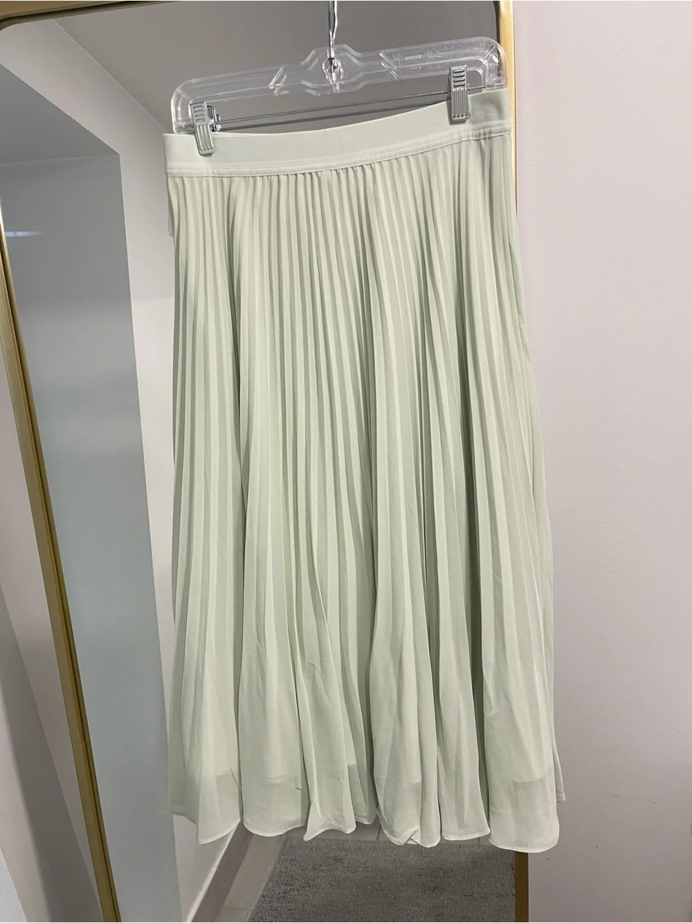 Gentle fawn x For The Jilly Box Pleated Mint Green Skirt 38” Length - Picture 2 of 4